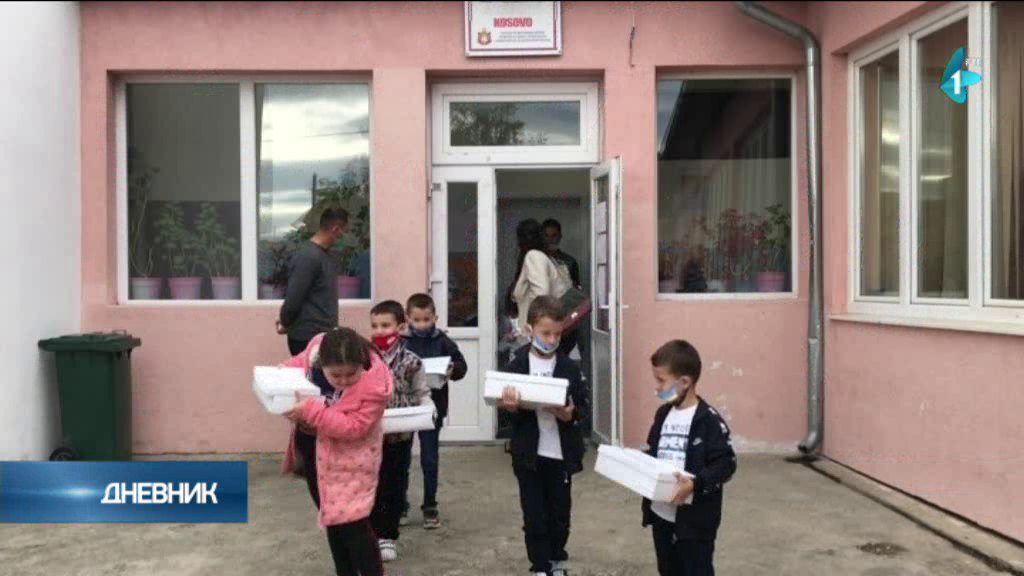 Sedam hiljada paketa sa školskim priborom za decu Kosova i Metohije iz Južne Bačke