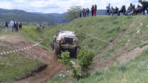 Sedmi međunarodni off-road reli u Novom Pazaru okupio vozače iz tri zemlje: Hajdarpašić najbolji u najtežoj klasi