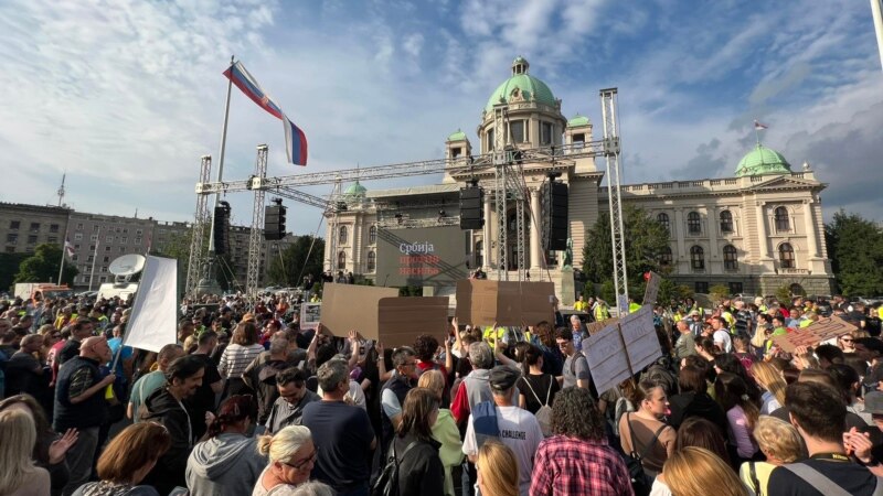 Sedmi protest u više gradova: Ili će stati nasilje ili će stati Srbija