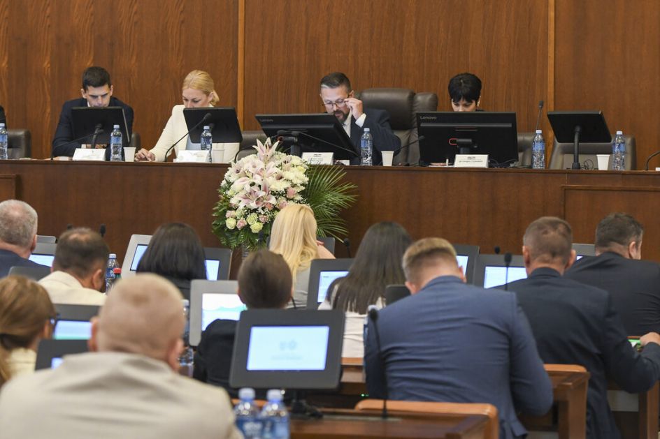 Sednica Skupštine Vojvodine, poslanici prvo o budžetu; Gojković: Ulaganja u obrazovanje nikad nisu i neće prestati, nova škola u Novom Sadu