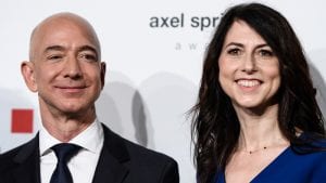 Šef Amazona Džef Bezos i supruga finalizovali razvod