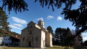 Šef EU na Kosovu zabrinut zbog nesprovođenja odluke Ustavnog suda o manastiru Visoki Dečani