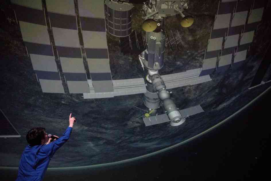 Šefovi Roskosmosa i NASA o misterioznoj rupi na Međunarodnoj svemirskoj stanici