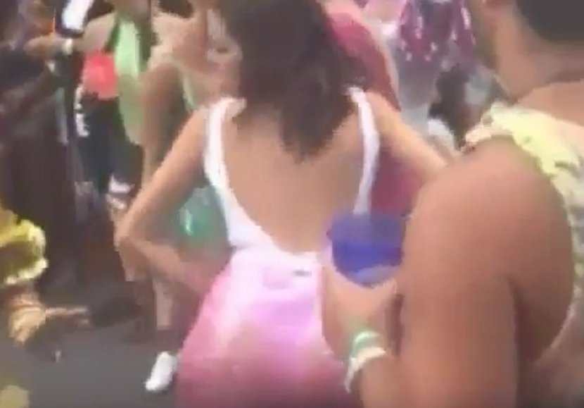 Seksi ples Nejmarove devojke: Pokazala tangice i i golu guzu na karnevalu u Riju (FOTO) (VIDEO)