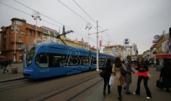 Seksistički plakati u zagrebačkim tramvajima