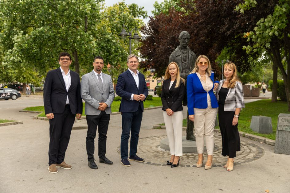 Selaković u Vršcu potpisao ugovore za finansiranje projekata u kulturi ukupne vrednosti 19.552.000 dinara
