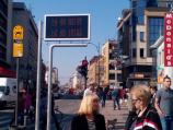 Semafor koji pokazuje vreme dolaska autobusa u centru Niša