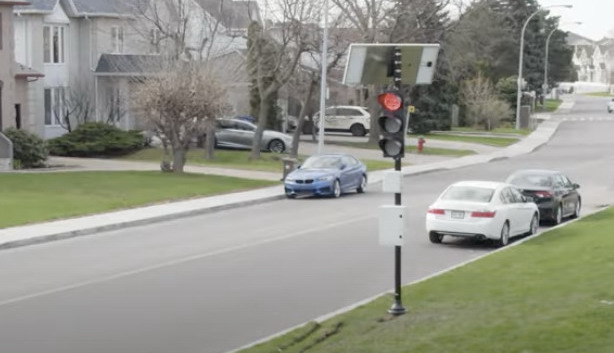 Semafor za neposlušne u Kanadi: Onima koji su prebrzi pali se crveno i ostaje uključeno