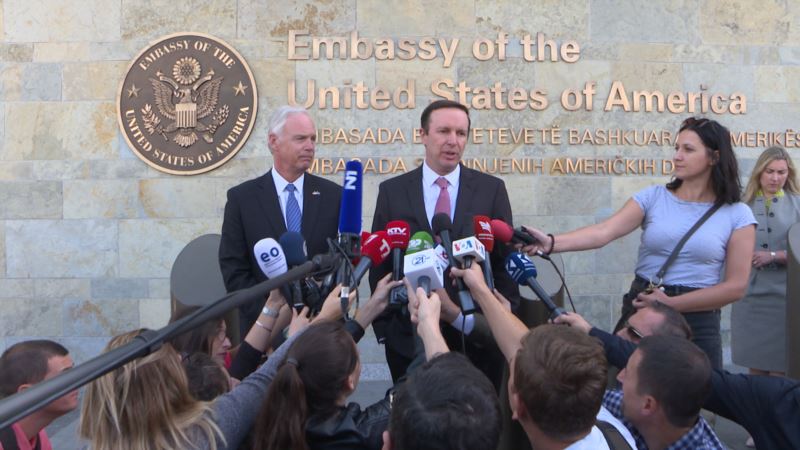 Senatori Johnson i Murphy: Za dogovor Kosova i Srbije potrebni teški izbori