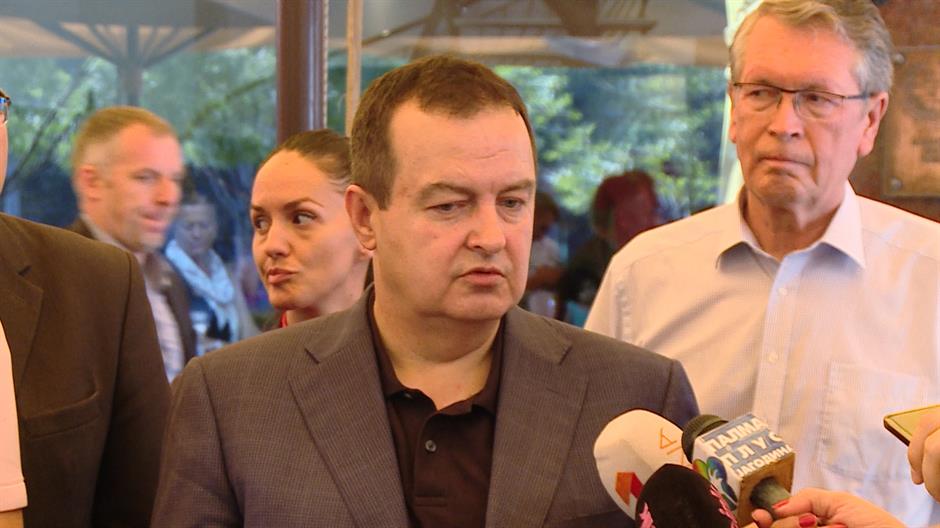 Serbian minister Dacic promises help in suing NATO