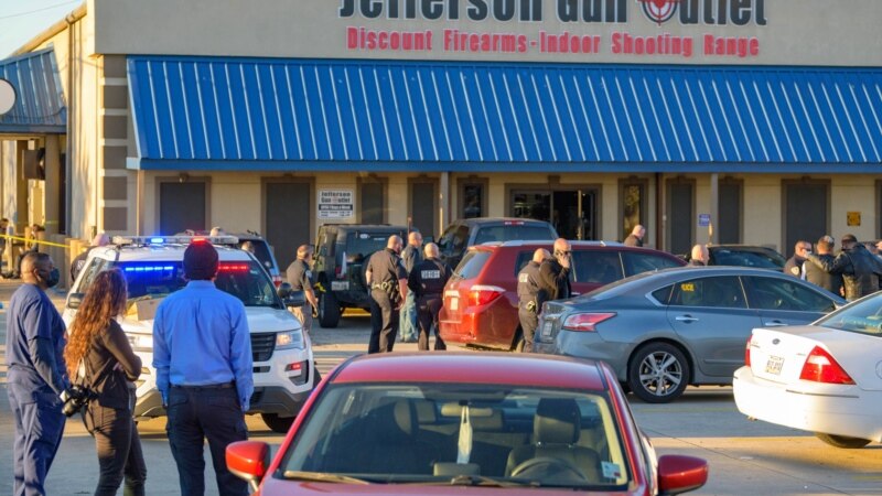Šerif: Troje ubijeno u pucnjavi u prodavnici oružja u predgrađu Nju Orleansa