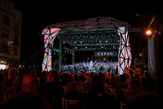 Šesti Kaleidoskop kulture počinje sutra na Korzu, nastupa Peter Bence uz Vojvođanski simfonijski orkestar