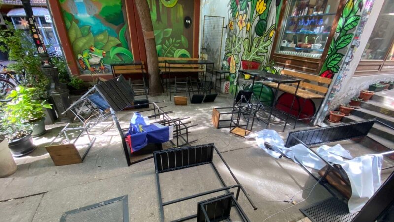 Šesti napad na antifašistički klub u Novom Sadu