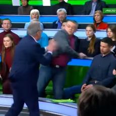 Sevale pesnice na NACIONALNOJ TELEVIZIJI: Predstavnici Rusije i Ukrajine se POTUKLI pred kamerama, a razlog je OVAJ (VIDEO)