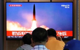 
					Severna Koreja ispalila dva neidentifikovana projektila 
					
									