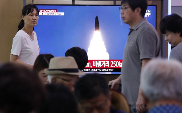 Severna Koreja ispalila raketu; SAD: Obavešteni smo, pratimo