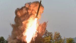 Severna Koreja potvrdila probu višestrukog raketnog bacača, lično je vodio Kim Džon Un