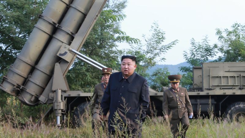Severna Koreja potvrdila probu višestrukog raketnog bacača