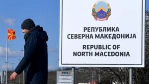 Severna Makedonija: Pronađeno 79 migranata u kamionu