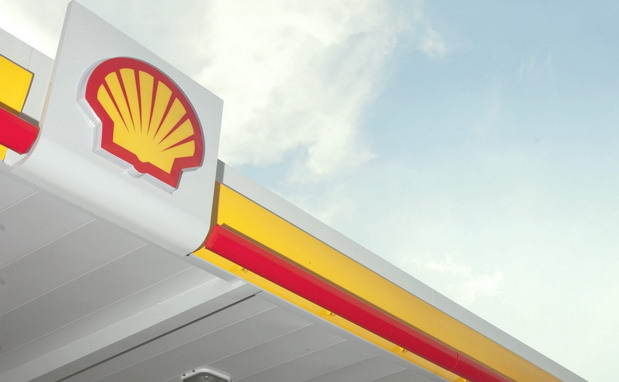Shell prodaje veliki broj benzinskih stanica i ulaže u punionice