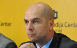 
					Simić: Štetna Rezolucija o rušenju zida u Kosovskoj Mitrovici 
					
									