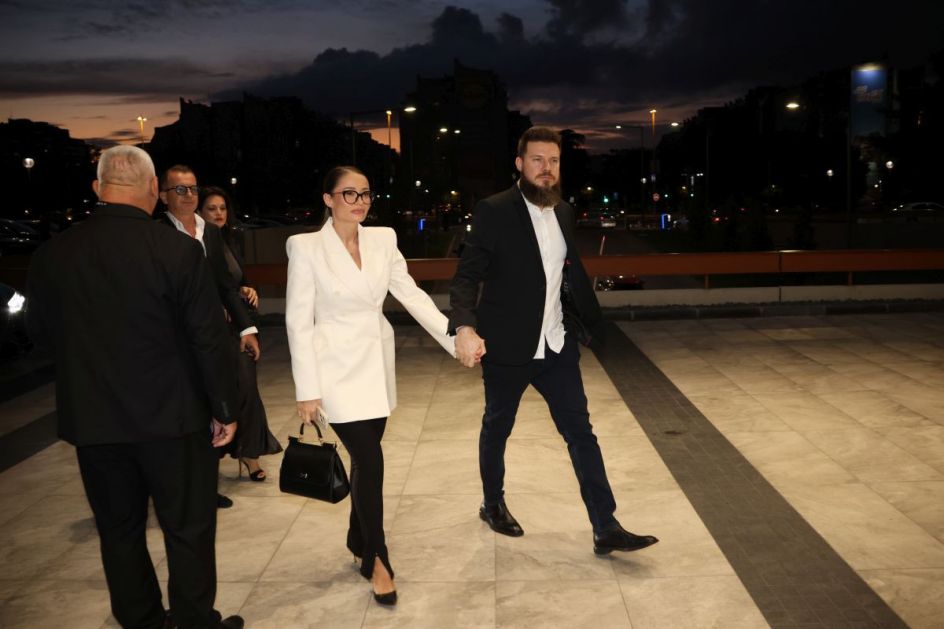 Sin i snaja Suzane Jovanović prvi put u javnosti posle 7 meseci: Danijel uz sebe ima pravu lepoticu