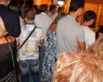Sinoćni protest u Nišu preseljen na kej tokom manifestacije Dani bureka