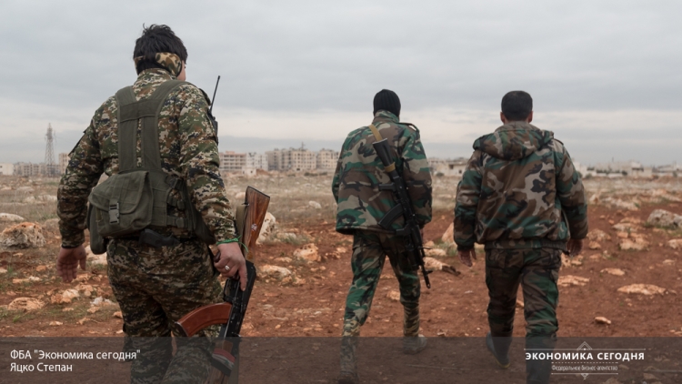 Sirijska armija nadire kod Deir-ez-Zora i Palmire