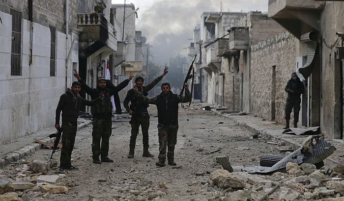 Sirijska vojska oslobodila polovinu Alepa