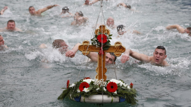 Plivanje za Časni krst