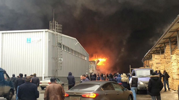 Lokalizovan požar u skladištu kod Moskve