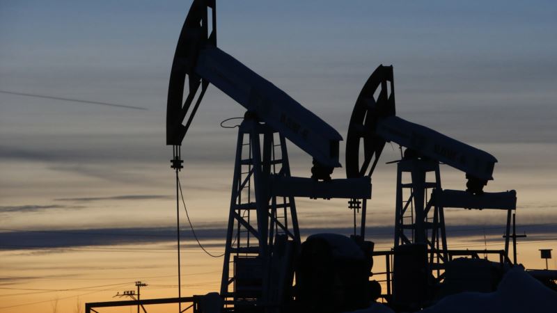 Skok cijena nafte mogao bi pogoditi rast i inflaciju