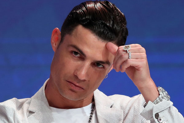 Skup karantin, Ronaldo se počastio automobilom od 10 miliona evra! (foto)