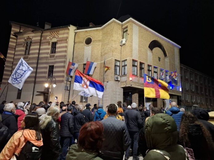 Skup podrške Dijani Hrki i Milomiru Jaćimoviću u Vranju