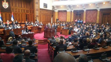Skupština Srbije: Novčano kažnjeno šest opozicionih poslanika