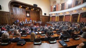 Poslanici vlasti najavili podršku novim zaduženjima Srbije vrednim 700 miliona evra