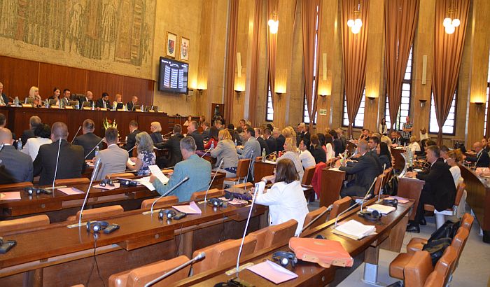 Skupština Vojvodine usvojila novi rebalans budžeta, deo opozicije napustio sednicu