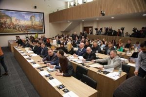Skupština grada o rebalansu budžeta: Odbornica Nestorovićevog pokreta prekinuta kada je krenula priča o Vidovdanu