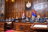 Skupština Srbije nastavila raspravu: Ministar Gašić predstavio izveštaj o bezbednosnoj situaciji i incidentima