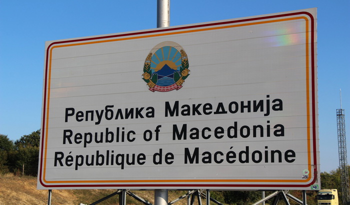 Slab odziv na referendumu u Makedoniji, većina glasala za