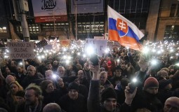 
					Slovački šef policije odlazi sa funkcije, što su demonstranti zahtevali 
					
									