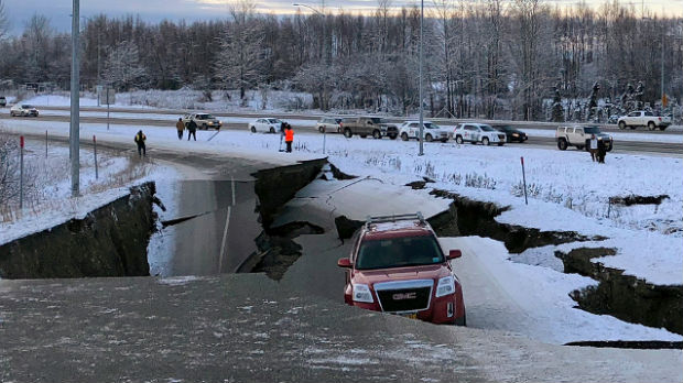 Snažan zemljotres pogodio Aljasku, ukinuta opasnost od cunamija