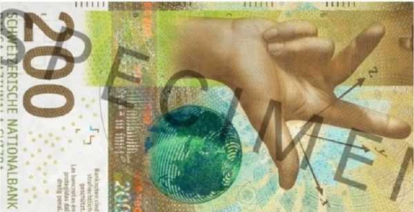 Šok zbog nove novčanice! Tri prsta na švajcarcu (VIDEO)