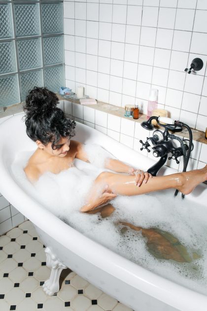 Spa iskustvo u svom domu: Rituali opuštanja u kadi koji će promeniti vašu rutinu