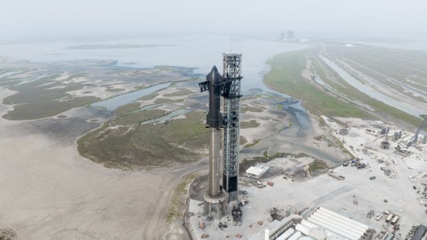 Ракета Старшип Маскове компаније „SpaceX“ спремна за демонстрациони лет