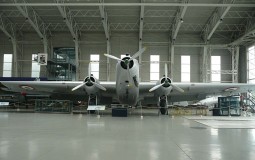 
					Spasen poznati hangar iz filma Kazablanka 
					
									