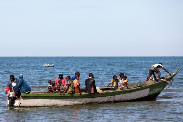 Spaseni migranti koji su plovili kroz Lamanš