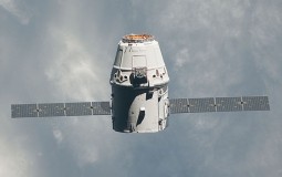 
					Spejseksova letelica se vraća natrag s opremom iz svemirske stanice 
					
									