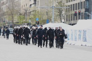 Spin ili strategija: Zašto Vučić optužuje policiju za državni udar?