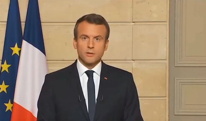 Sprečen napad na predsednika Francuske